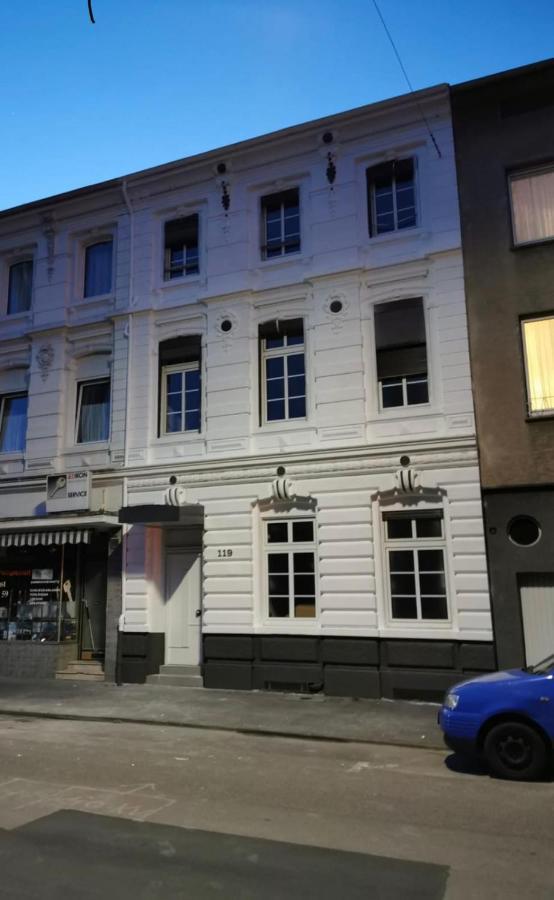 Traumhaftes 1-Zi Apartment Mit Gartennutzung Naehe Krefeld Hbf エクステリア 写真