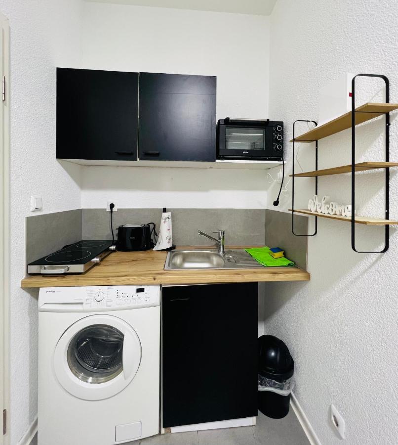 Traumhaftes 1-Zi Apartment Mit Gartennutzung Naehe Krefeld Hbf エクステリア 写真