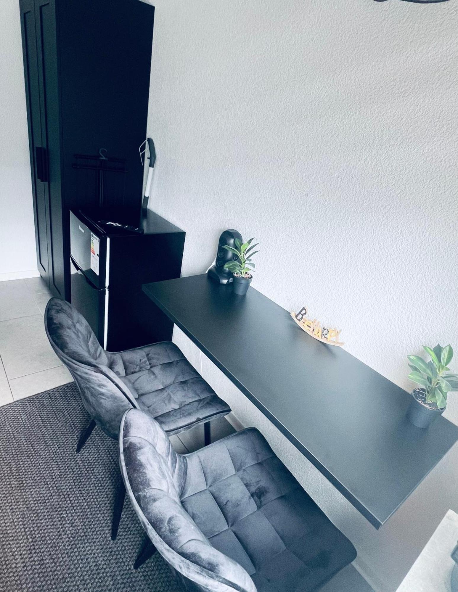 Traumhaftes 1-Zi Apartment Mit Gartennutzung Naehe Krefeld Hbf エクステリア 写真